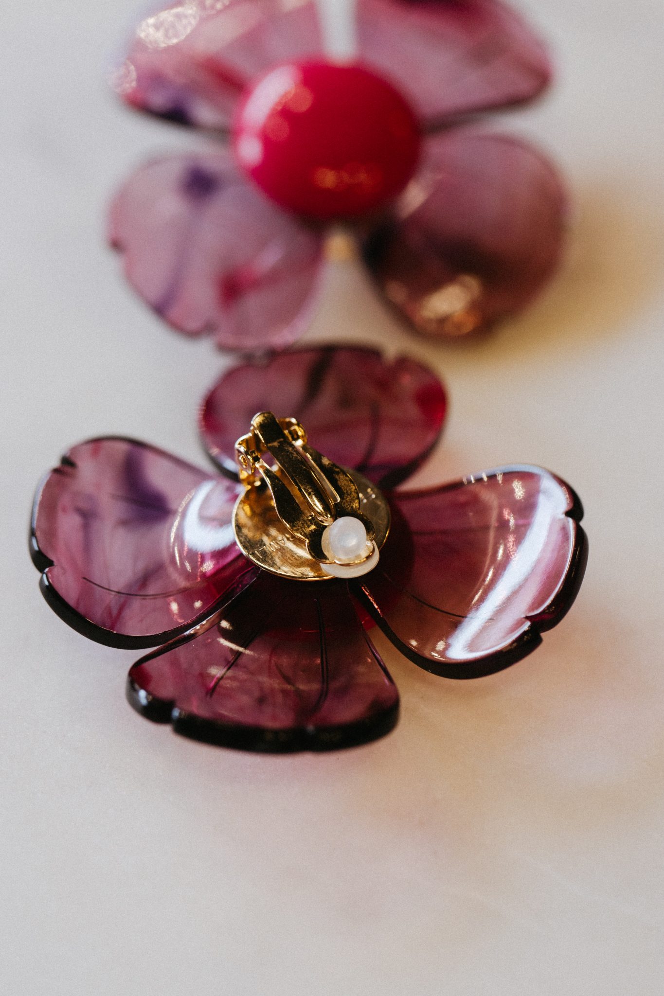 Boucles d'oreilles clip Flora rose | Francine Bramli – Image 2